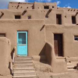 O czym marzy Linda, czyli o zrównoważonym budownictwie w Nowym Meksyku